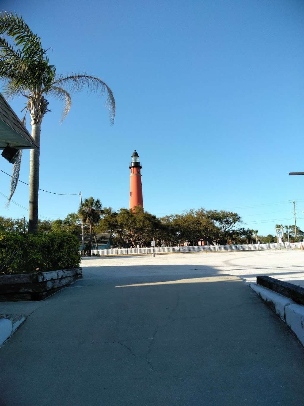 Kay and Ayres Davies Lighthouse Park | 4931 S Peninsula Dr, Ponce Inlet, FL 32127, USA | Phone: (386) 236-2150