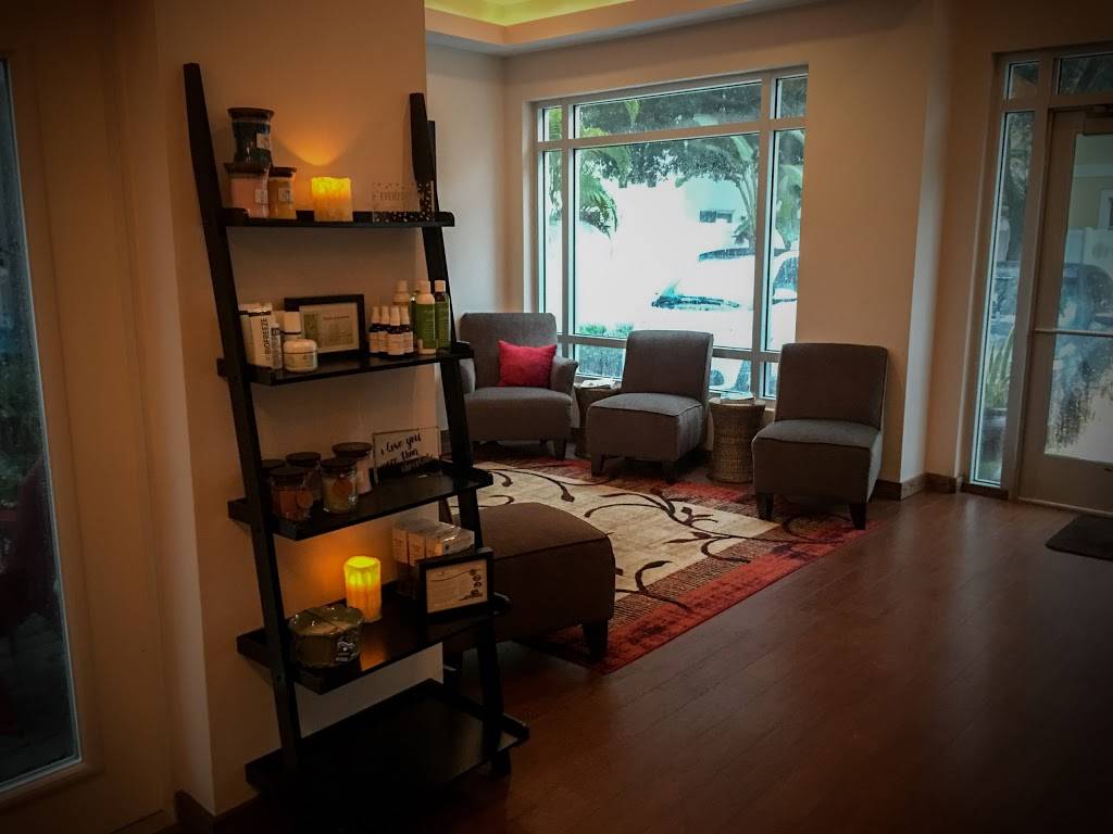 Massage Studio Tampa | 2506 W Azeele St, Tampa, FL 33609 | Phone: (813) 879-3700