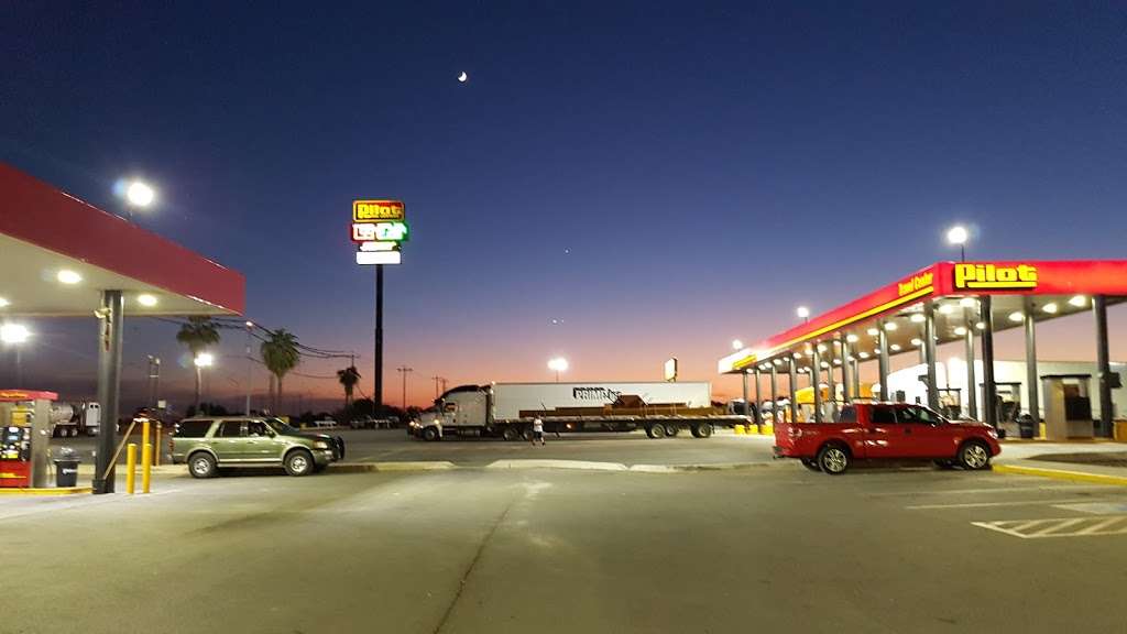 Pilot Travel Center | 14555 Interstate 35 Access Rd, Von Ormy, TX 78073, USA | Phone: (210) 622-9384