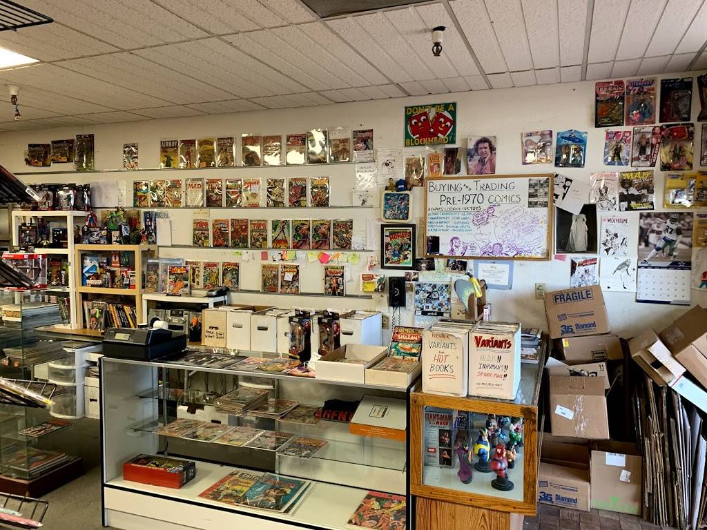 Gregs Comics | 2722 S Alma School Rd # 8, Mesa, AZ 85210, USA | Phone: (480) 752-1881