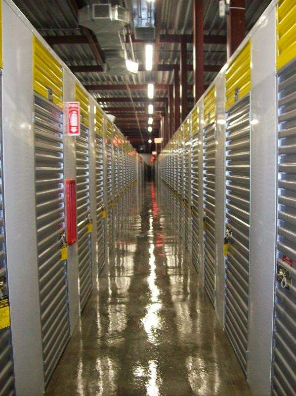 Safeguard Self Storage | 523 Algonquin Rd, Arlington Heights, IL 60005, USA | Phone: (847) 403-3680