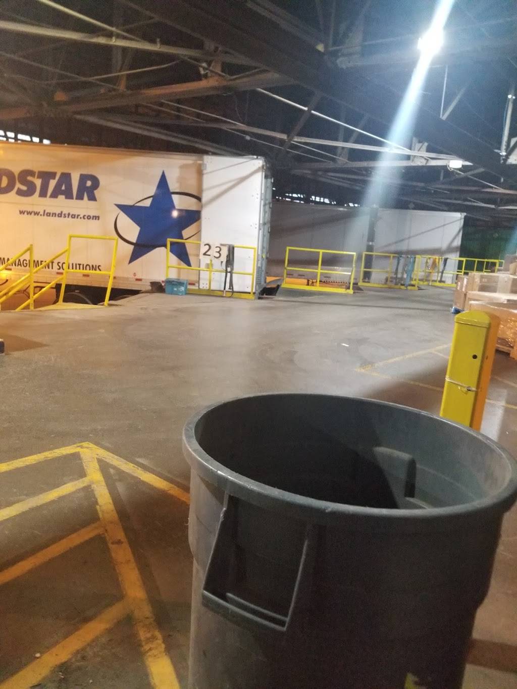 Peytons Northern | 9801 Airport Dr, Fort Wayne, IN 46809, USA | Phone: (260) 747-2516