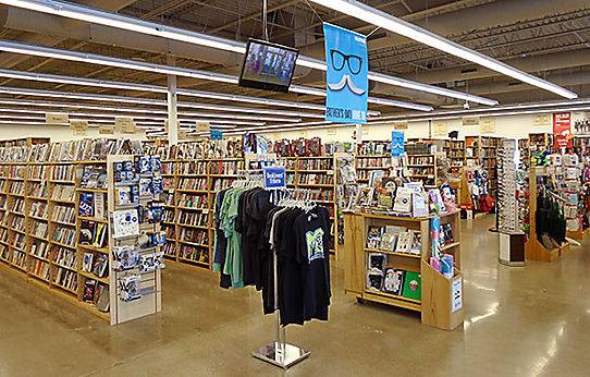 Half Price Books | 100 Meadow Park Ave, Lewis Center, OH 43035, USA | Phone: (740) 548-1290