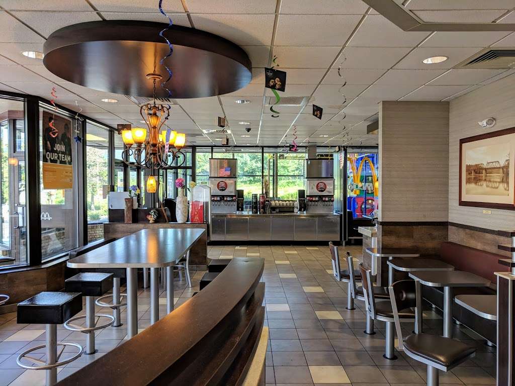 McDonalds | 10 Simpson Rd, Columbia, NJ 07832 | Phone: (908) 496-8600