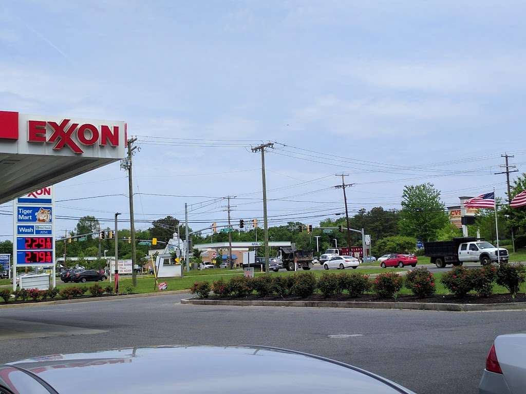 Exxon | 805 Reece Rd, Severn, MD 21144 | Phone: (410) 975-6420