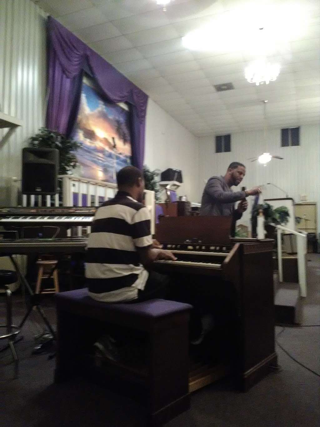Deliverance Chapel Church-God | 1438 Hortense Ave, Dallas, TX 75216, USA | Phone: (214) 371-1744