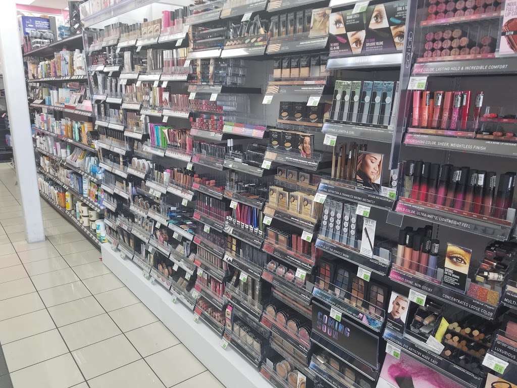 Sally Beauty | 754 Northwest Loop 410 #105, San Antonio, TX 78216, USA | Phone: (210) 366-9981