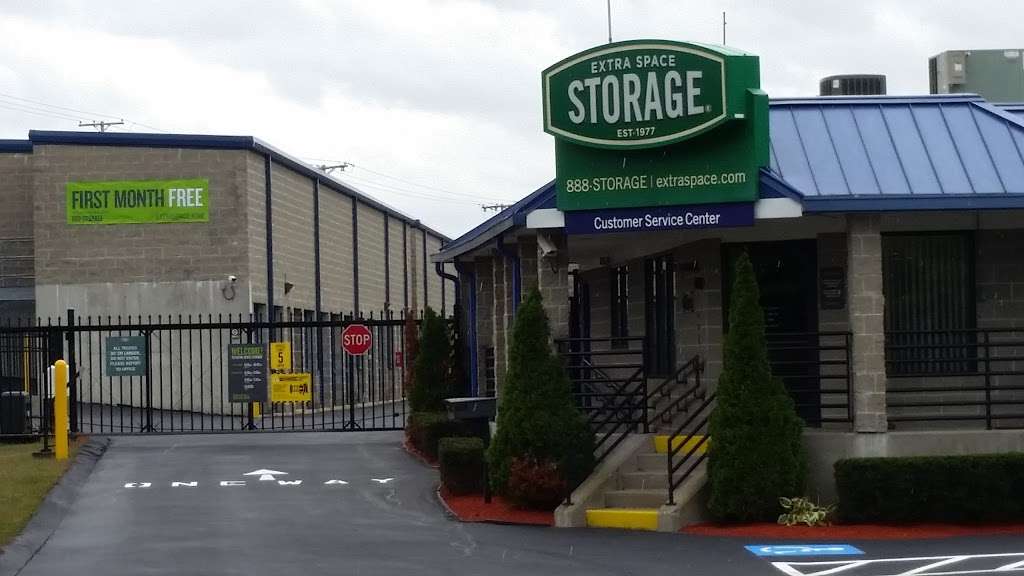 Extra Space Storage | 90 Taunton St, Plainville, MA 02762, USA | Phone: (508) 699-8686