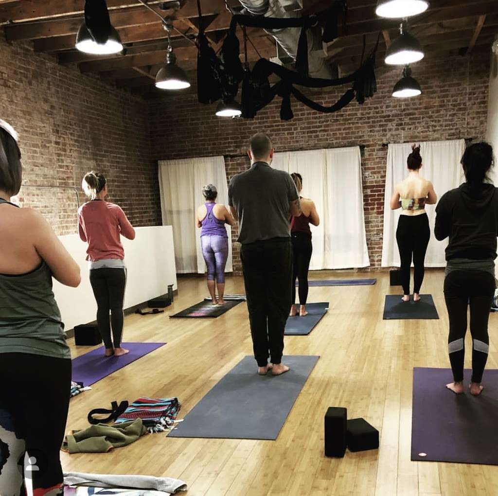 Doux Yoga | 611 2nd Ave, Crockett, CA 94525, USA | Phone: (510) 722-3220