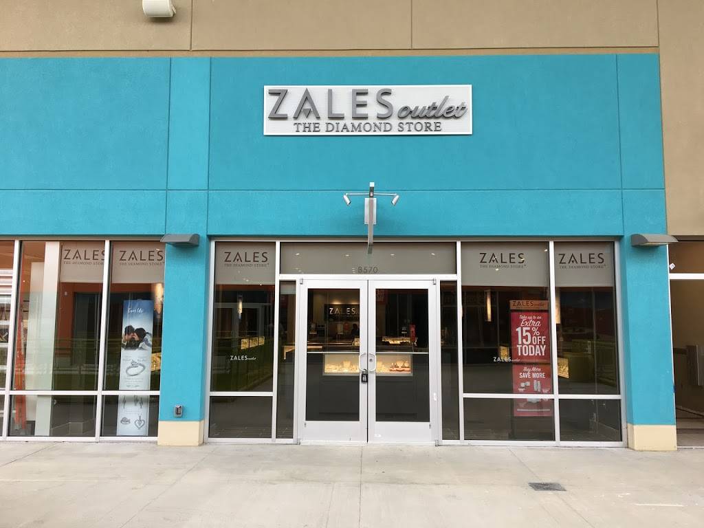 Zales Outlet | 1500 Water St, Laredo, TX 78040 | Phone: (956) 898-3516