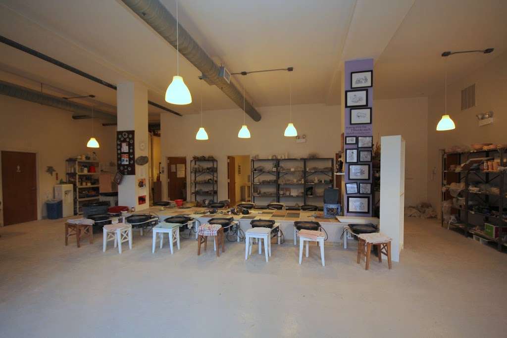 Lincoln Square Pottery Studio Learning Center 4150 N Lincoln Ave Chicago Il 60618 Usa