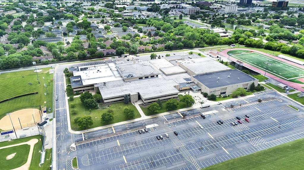 Rolling Meadows High School | 2901 Central Rd, Rolling Meadows, IL 60008 | Phone: (847) 718-5600