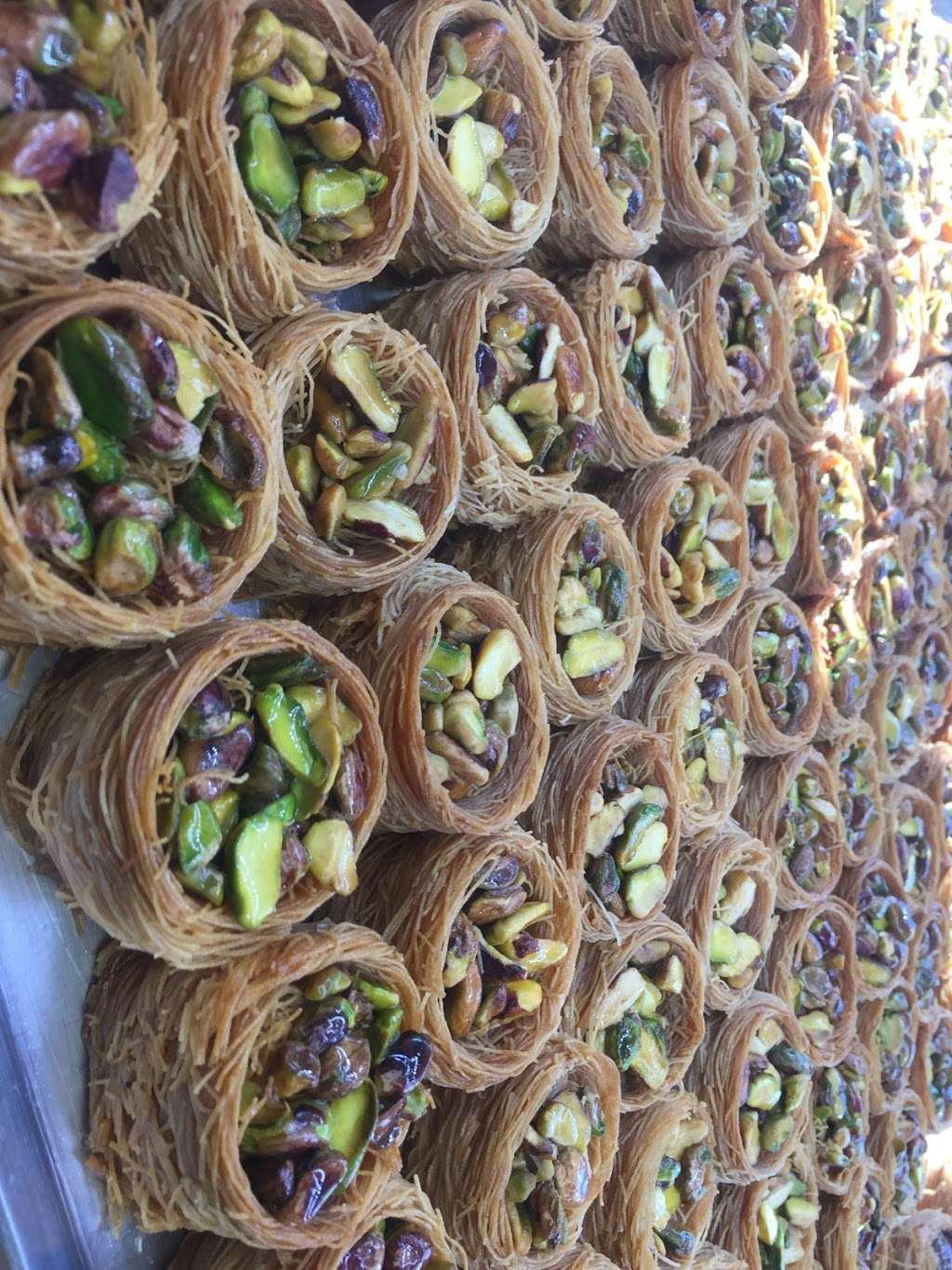 Baklawa | 4 Stile Hall Parade, London W4 3AG, UK | Phone: 020 3249 2005