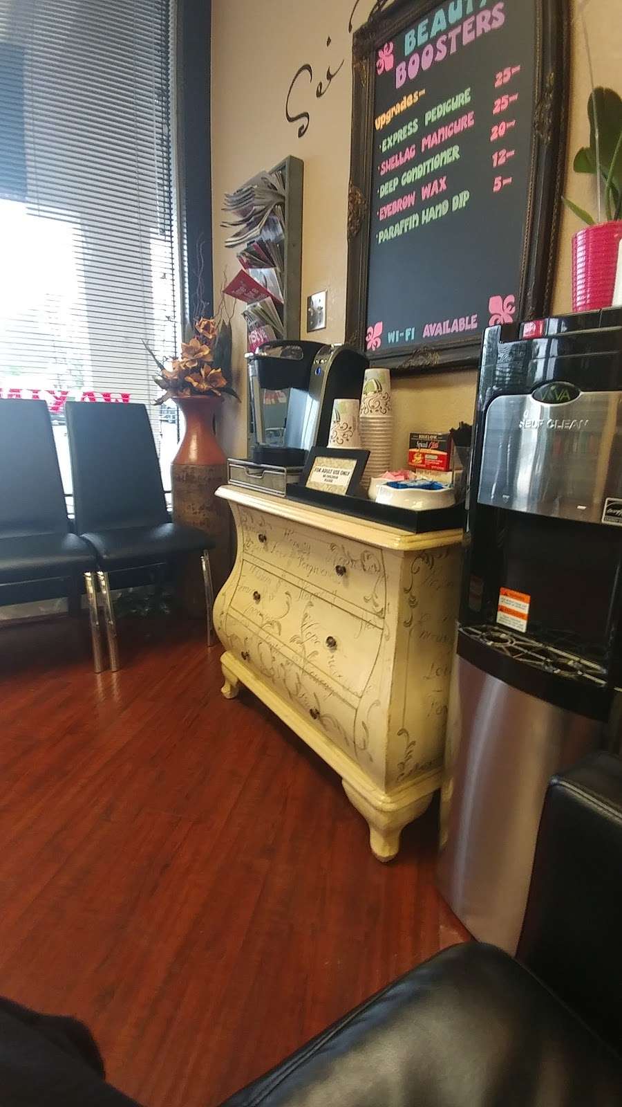 Salon Sei Bella | 5500 S Simms St, #M, Littleton, CO 80127, USA | Phone: (303) 948-3800