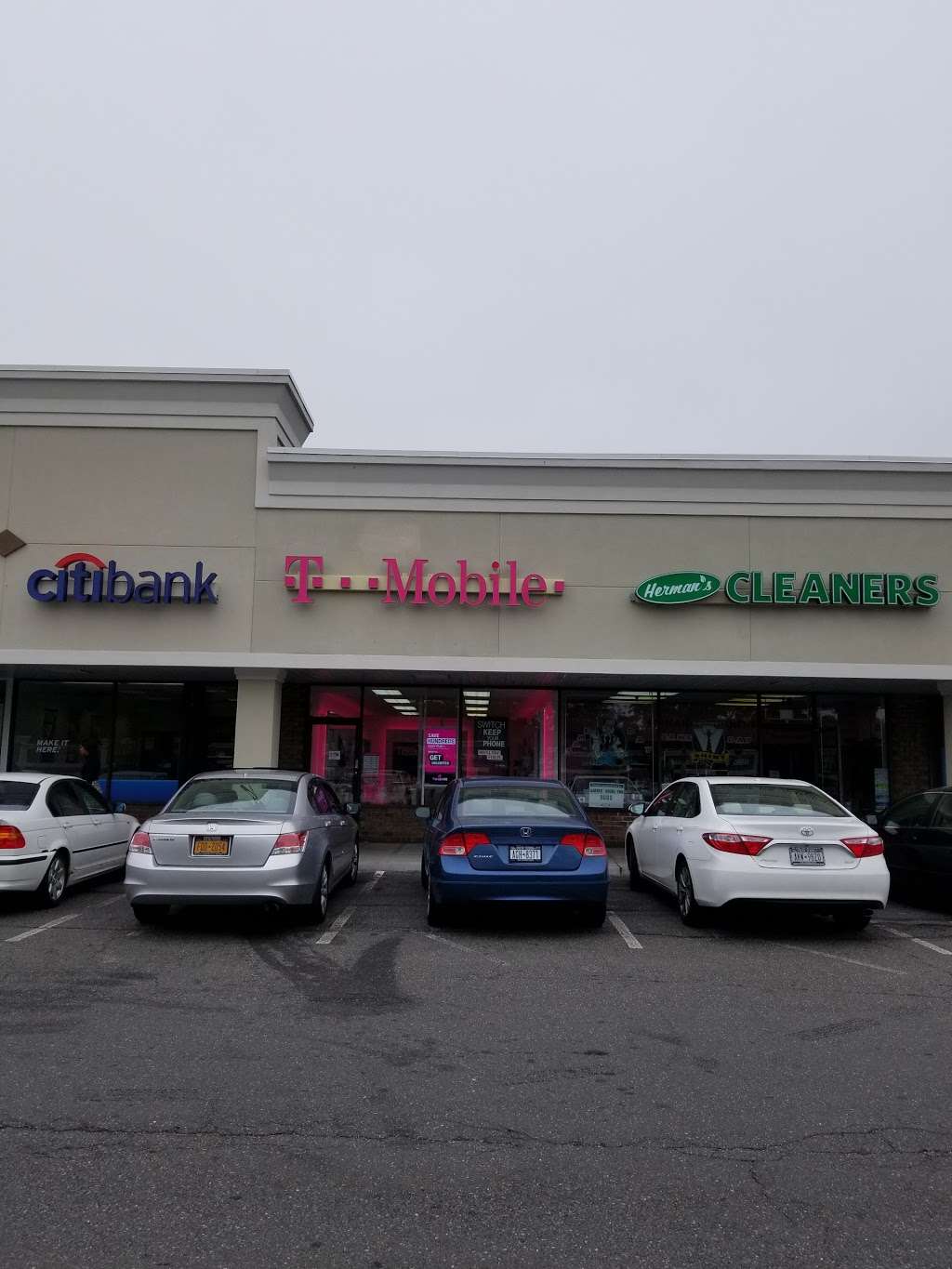 T-Mobile | 16 Vanderbilt Pkwy, Commack, NY 11725, USA | Phone: (631) 486-8778