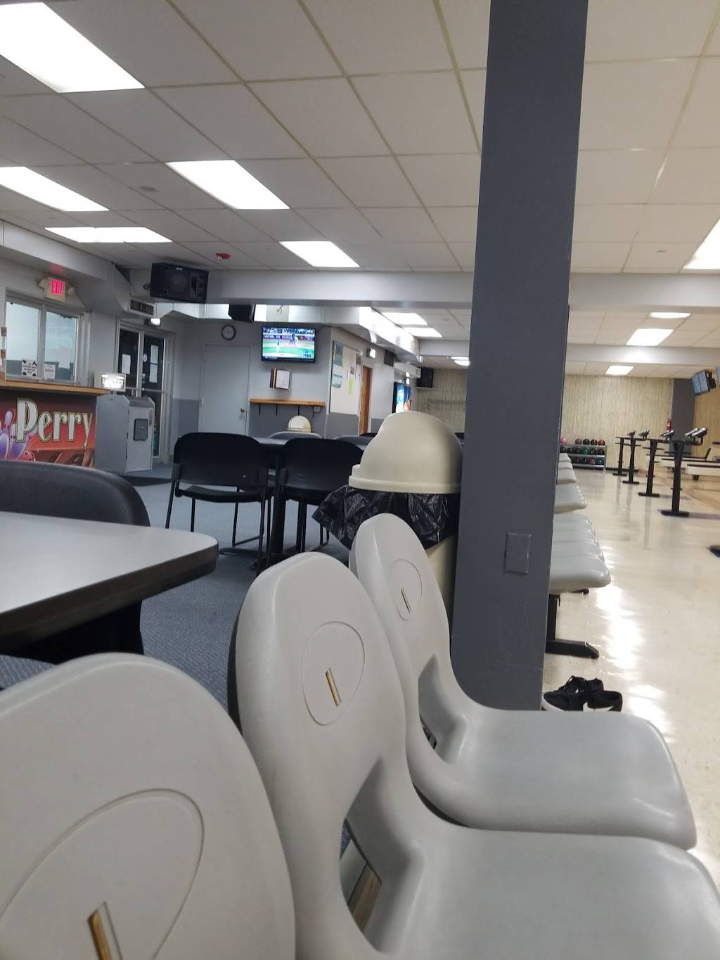 Perry Park Lanes | 9600 Perry Hwy, Pittsburgh, PA 15237 | Phone: (412) 366-4800