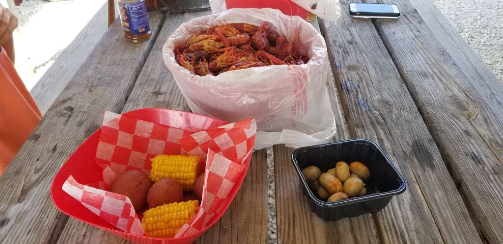 Calhouns Crawfish Company | 4619 FM 565, Baytown, TX 77523 | Phone: (832) 414-7548