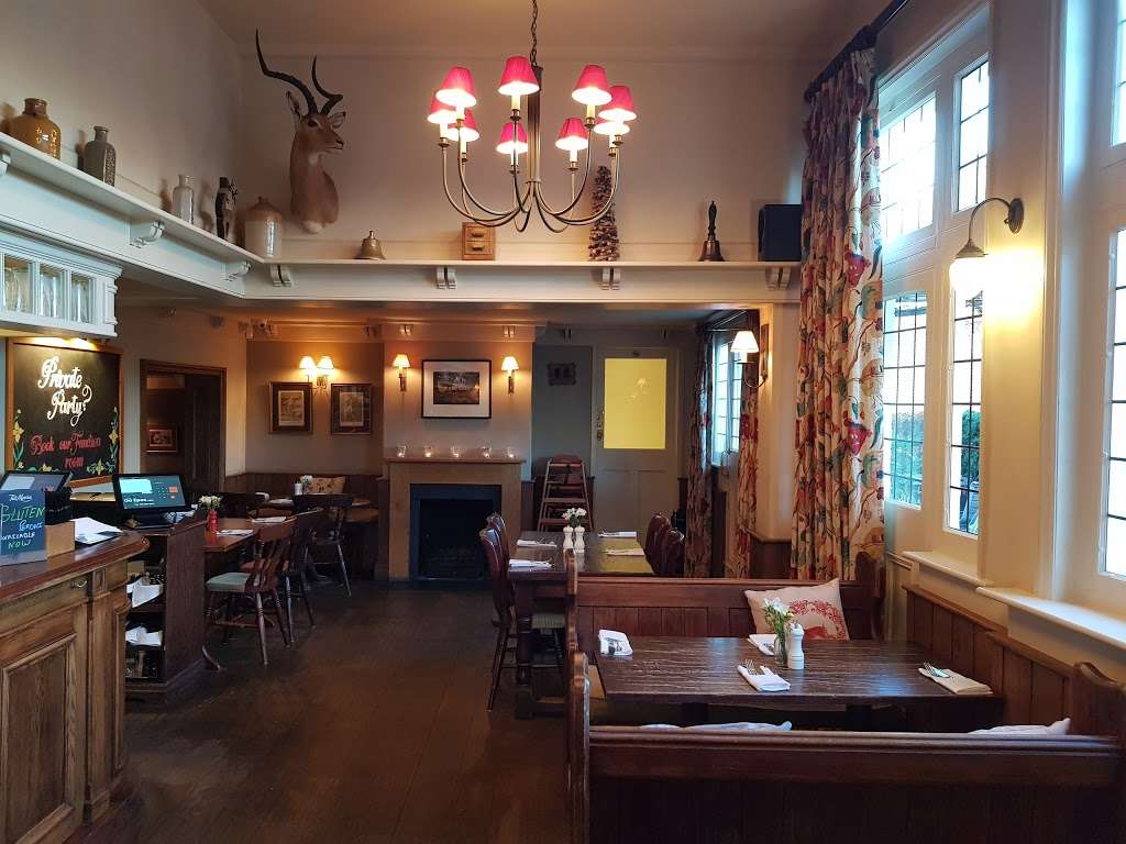 The Plough | 42 Christchurch Rd, London SW14 7AF, UK | Phone: 020 8876 7833