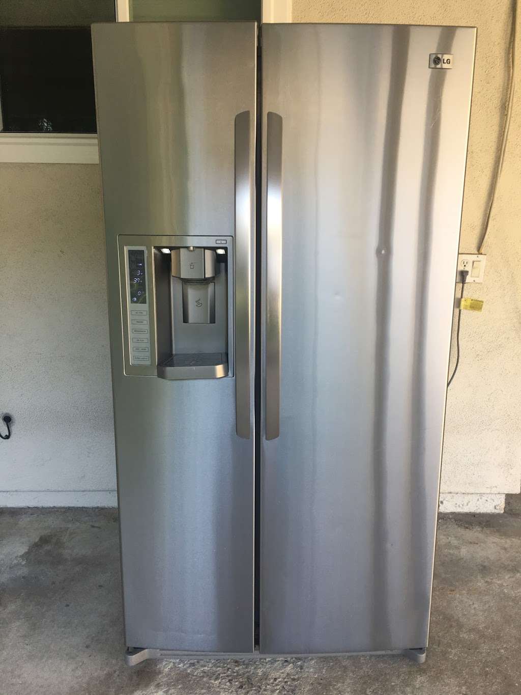 Burbank Refrigerator Washer Dryer Furniture Pick-up Delivery Ser | Burbank, CA 91508, USA | Phone: (818) 584-6683