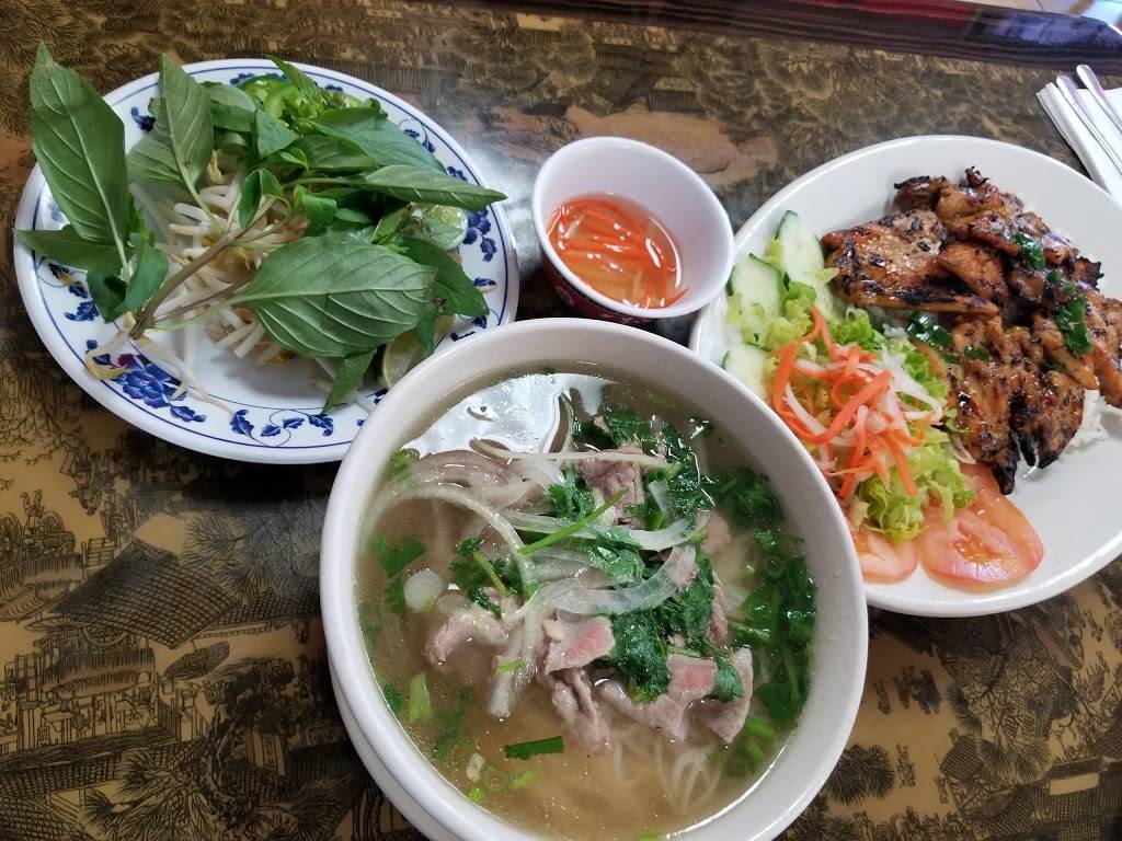 Dragon Express / Pho Vietnam Express | 678 E St, Chula Vista, CA 91910, USA | Phone: (619) 427-2111