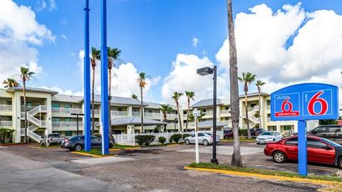 Motel 6 Corpus Christi, TX | 6301, # Ih-37, Corpus Christi, TX 78409 | Phone: (361) 826-5100