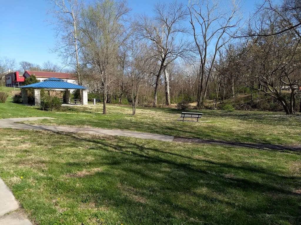 Vivion Road Backyard Wildlife Demonstration Area | Kansas City, MO 64118, USA