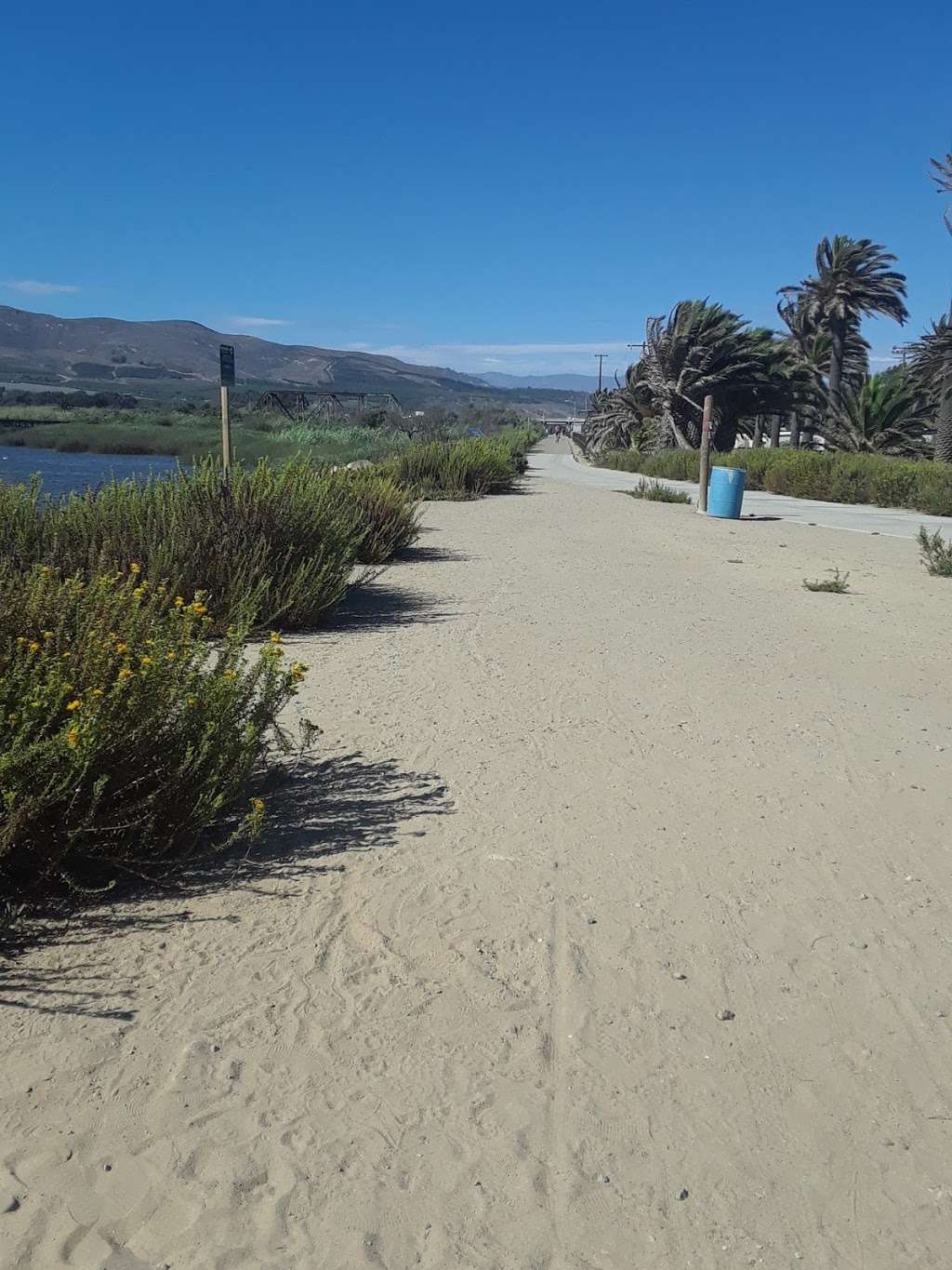 West Main Bike Path Parking | 348, 376 W Main St, Ventura, CA 93001, USA