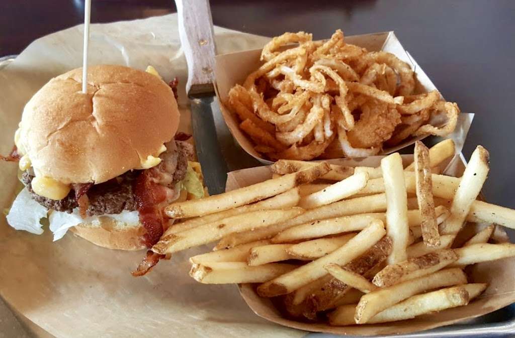 CRAFTY BURGR N Tap | 17015 Kenton Dr, Cornelius, NC 28031, USA | Phone: (704) 997-5388