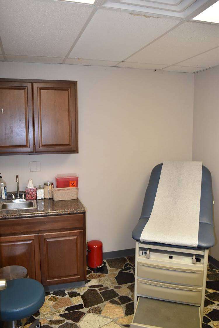 Pattison First Family Clinic | 3603 S Front St #103, Brookshire, TX 77423, USA | Phone: (281) 934-4444