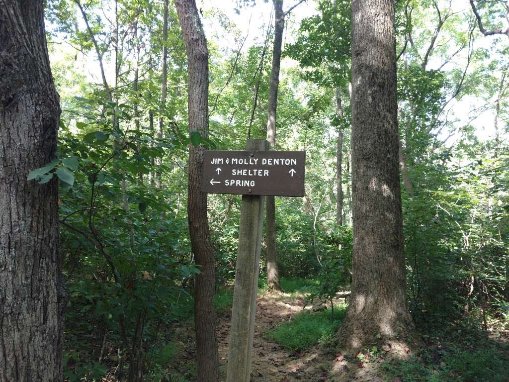 Jim and Molly Denton Shelter Appalachian Trail | 4802 John Marshall Hwy, Linden, VA 22642, USA