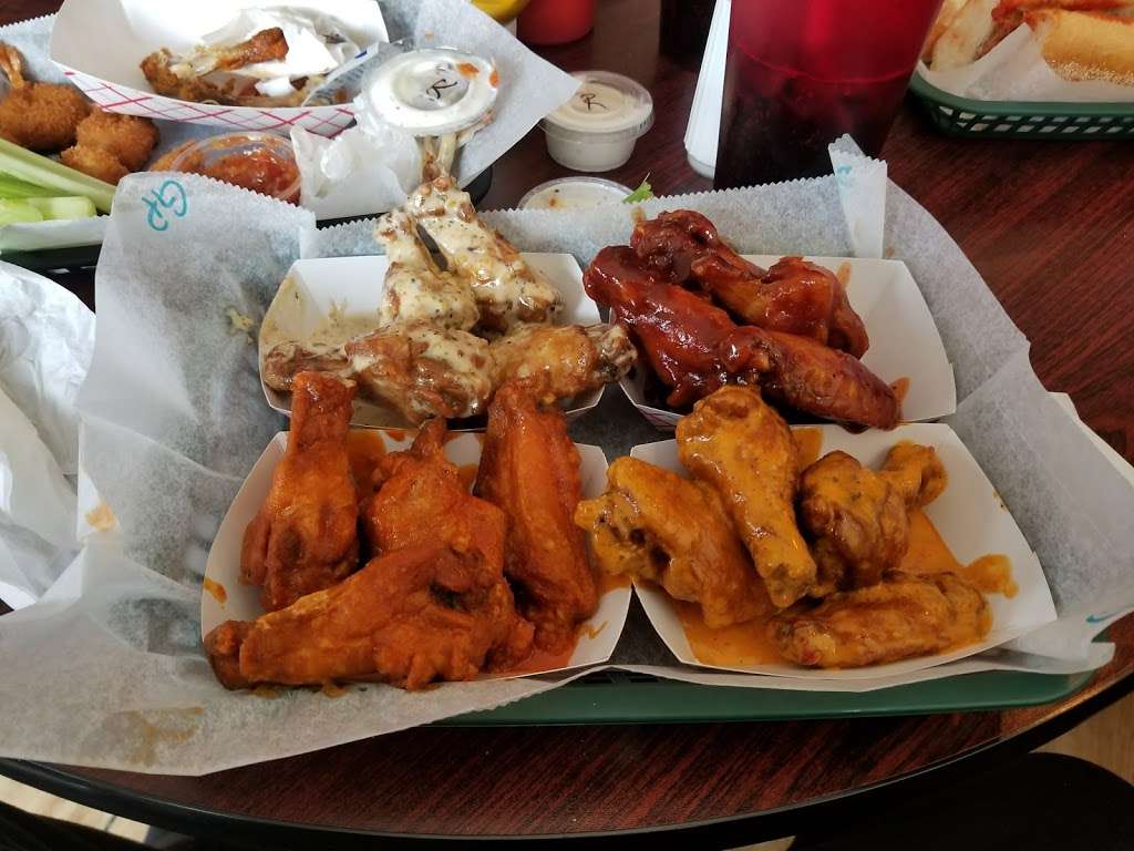 Joes Famous Wings & Wieners | 1802, 56 W Main St, Leola, PA 17540, USA | Phone: (717) 556-0676