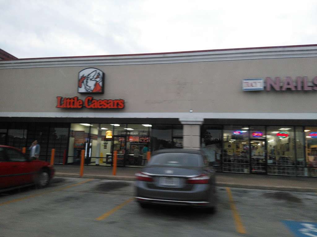 Little Caesars Pizza | 10804 S Post Oak Rd, Houston, TX 77035, USA | Phone: (713) 721-6611