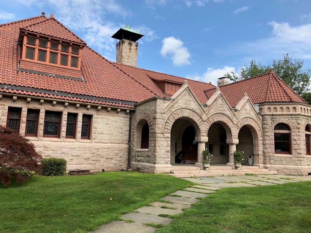 Pequot Library | 720 Pequot Ave, Southport, CT 06890, USA | Phone: (203) 259-0346