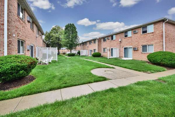 Warwick Terrace Apartment Homes | 413 N Warwick Rd, Somerdale, NJ 08083, USA | Phone: (856) 672-5443