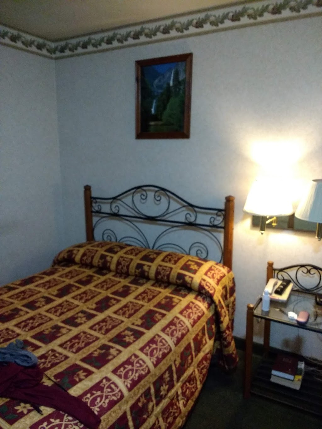 Dutch Motel Shartlesville | 1 Motel Dr, Shartlesville, PA 19554, USA | Phone: (610) 488-1479