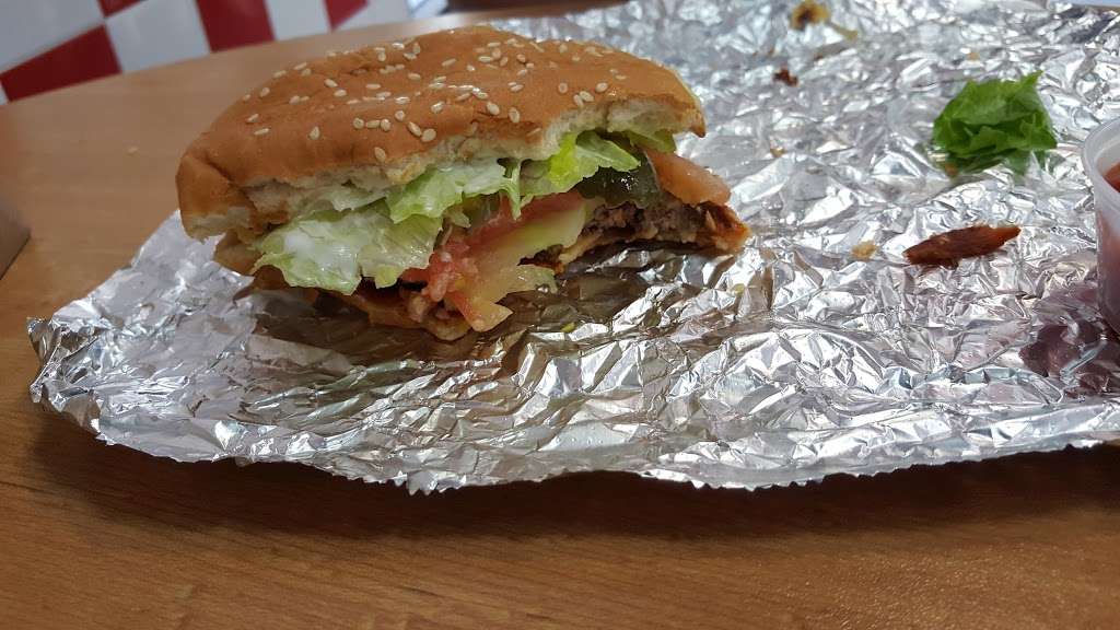 Five Guys | 12515 Frederick St, Moreno Valley, CA 92553, USA | Phone: (951) 656-0777