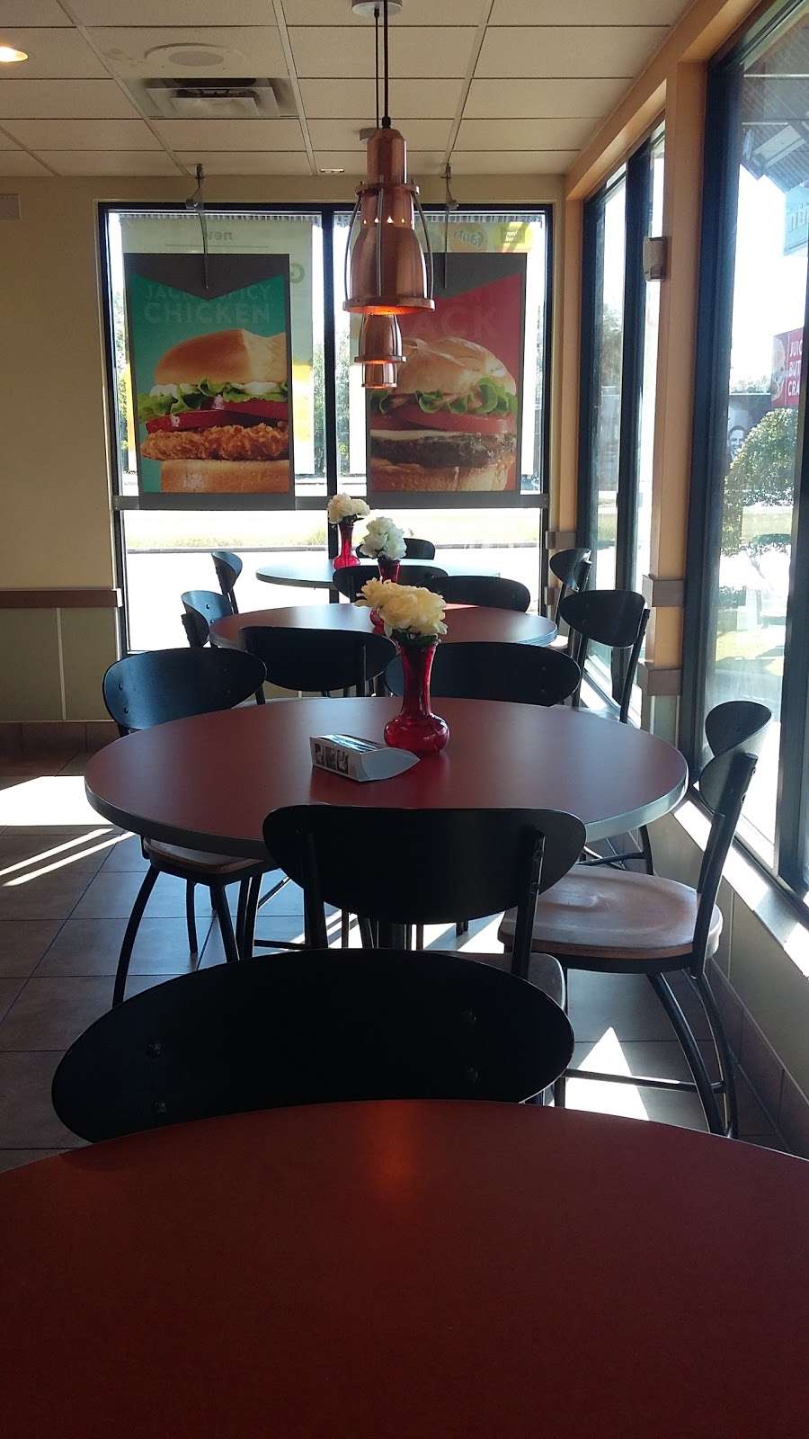 Jack in the Box | 5715 Bellfort St, Houston, TX 77033, USA | Phone: (713) 733-0496