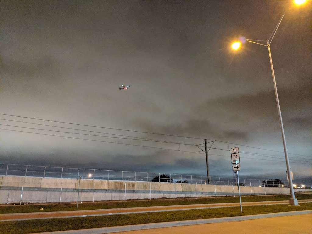 Airfield @ Freeport - W - MB | Irving, TX 75063, USA