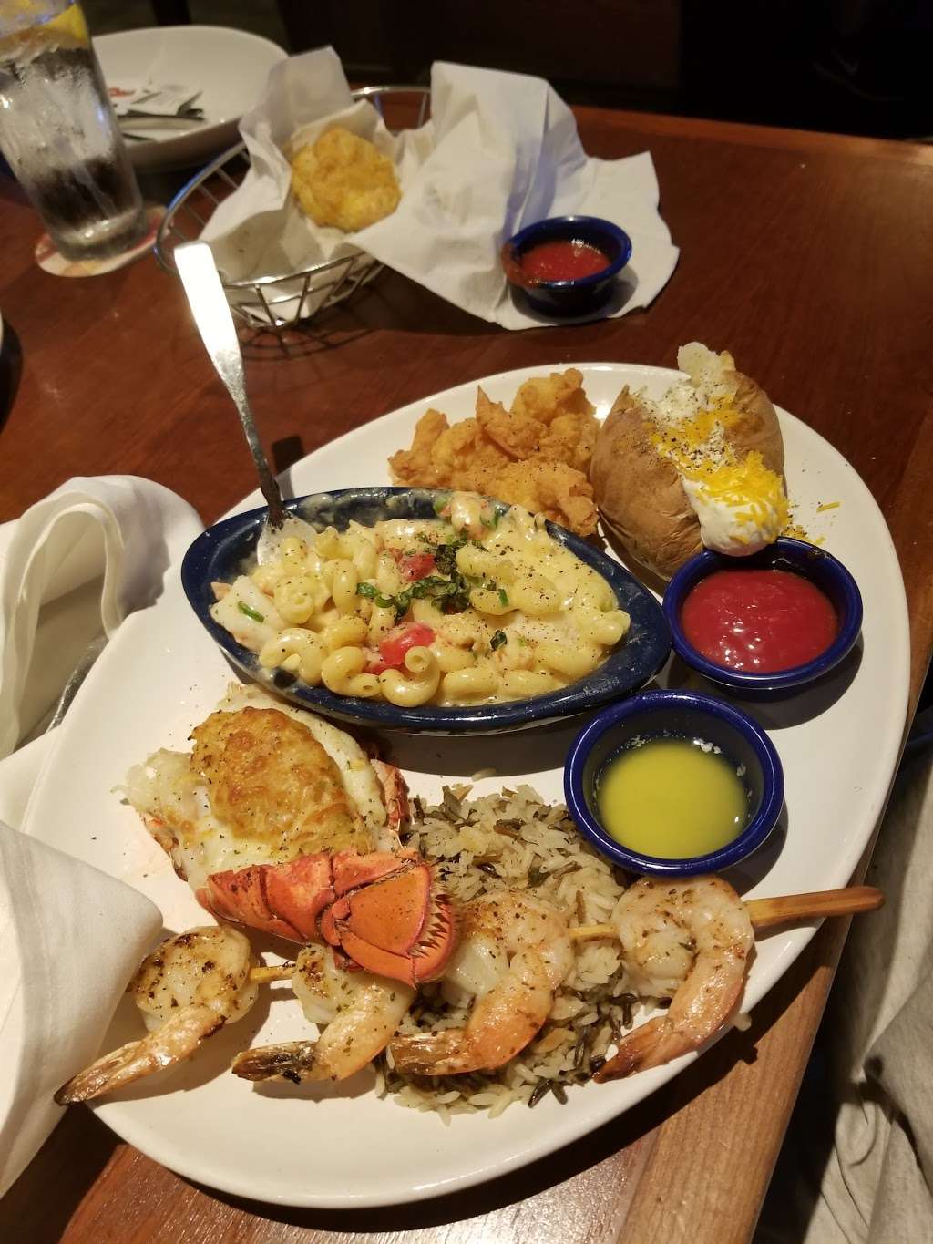 Red Lobster | 670 NW Blue Pkwy, Lees Summit, MO 64063 | Phone: (816) 347-0638