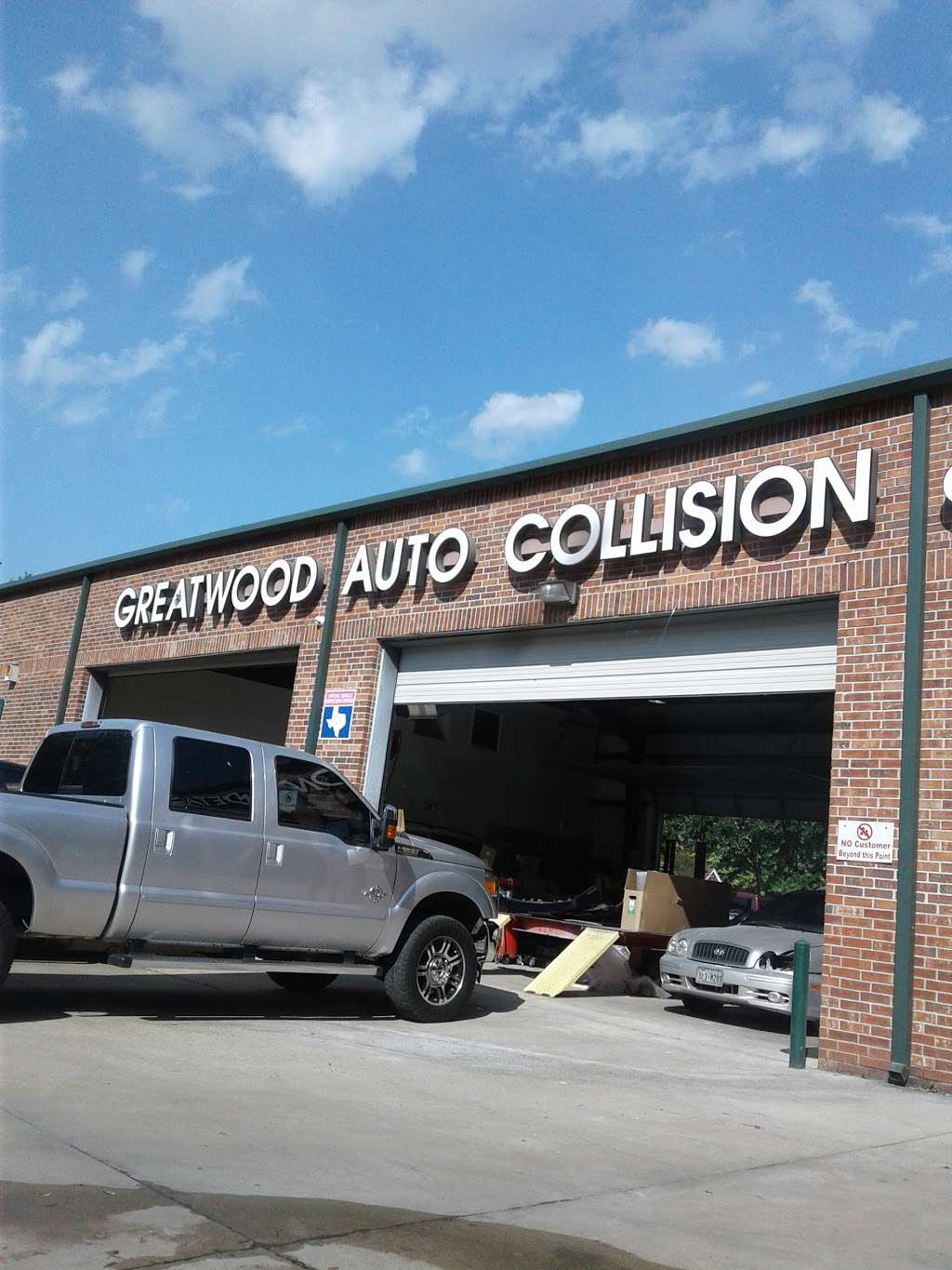 Greatwood Collision Center | 1500 Crabb River Rd, Booth, TX 77469, USA | Phone: (281) 343-5792