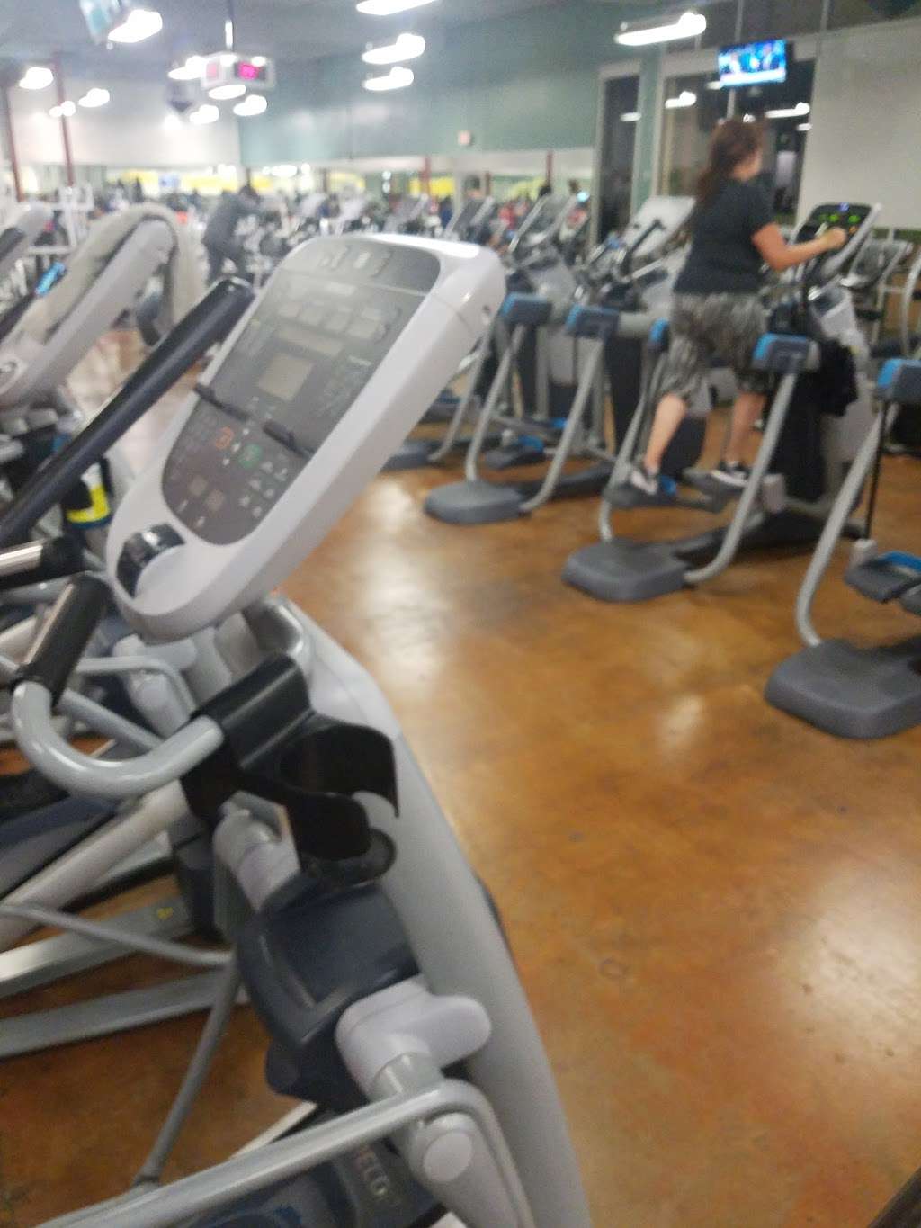 24 Hour Fitness | 555 Oceana Blvd, Pacifica, CA 94044, USA | Phone: (650) 738-7824