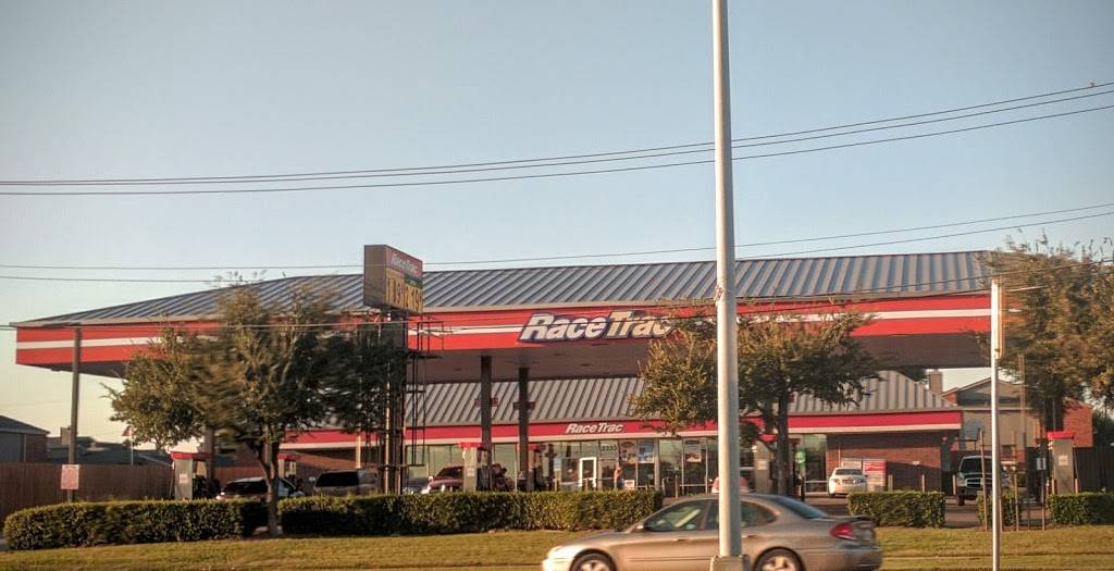 RaceTrac | 2333 E Pioneer Pkwy, Arlington, TX 76010, USA | Phone: (817) 261-3564