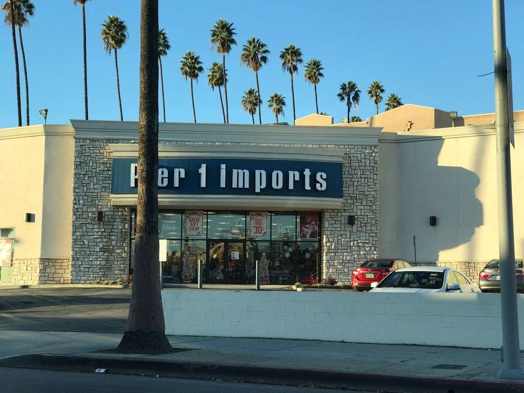 Pier 1 | 5711 Hollywood Blvd, Los Angeles, CA 90028, USA | Phone: (323) 466-3443