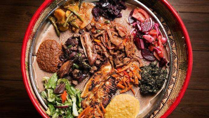 Ras Dashen Ethiopian Restaurant | 5846 N Broadway, Chicago, IL 60660, USA | Phone: (773) 506-9601