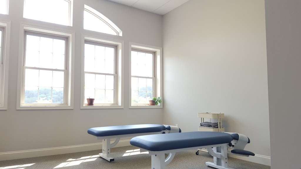 Longwood Family Chiropractic | 400 Old Forge Ln #402, Kennett Square, PA 19348, USA | Phone: (484) 888-3450