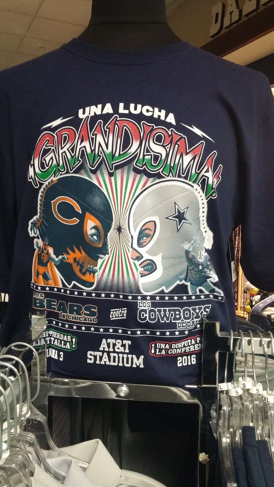 Dallas Cowboys Pro Shop | Gate 27, Hyatt Regency Dfw International Airport, Terminal C, E Airfield Dr, Dallas, TX 75261, USA | Phone: (972) 456-2751