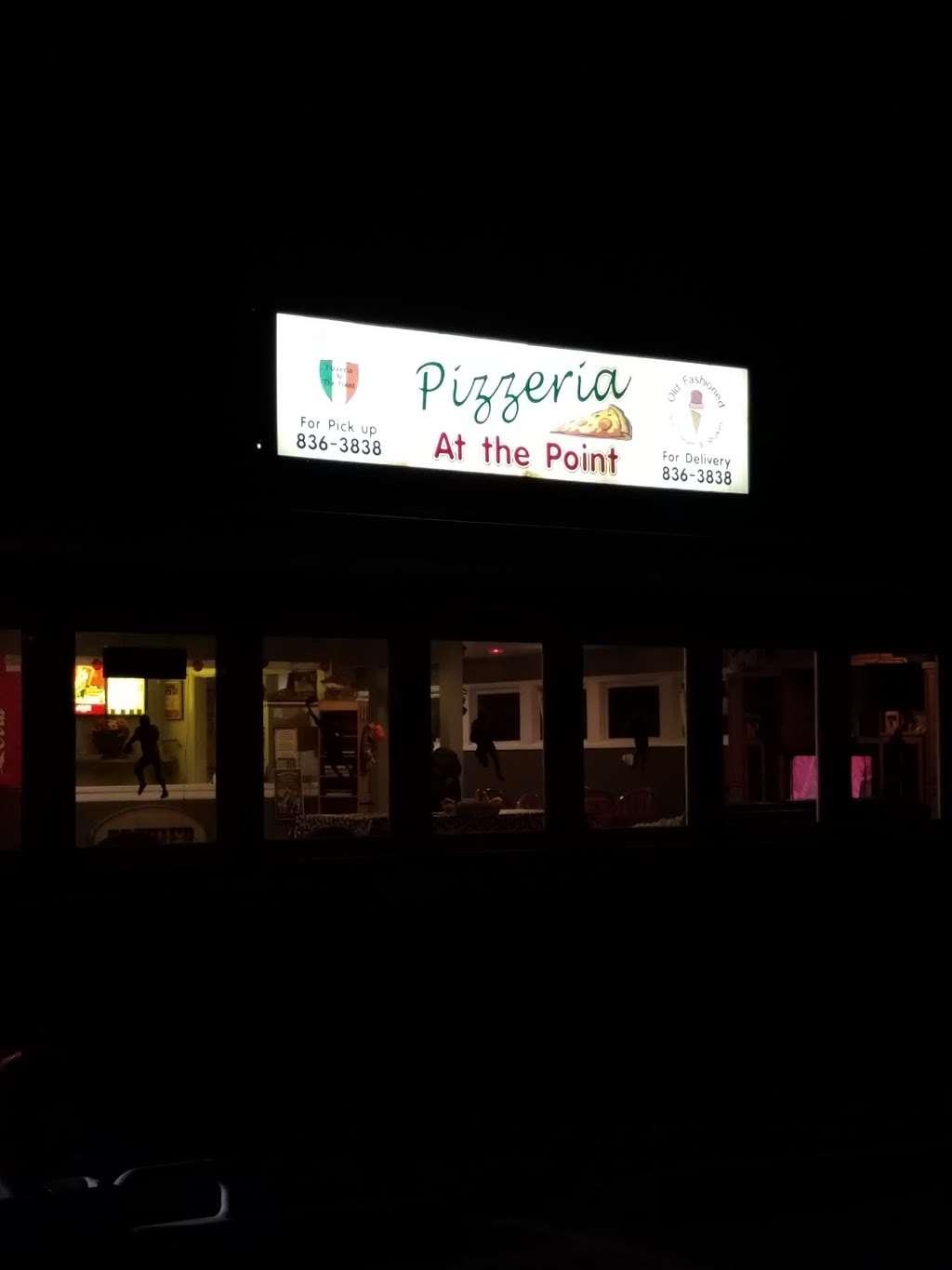 Pizzeria At the Point | 631 N State St, Lockport, IL 60441 | Phone: (815) 836-3838