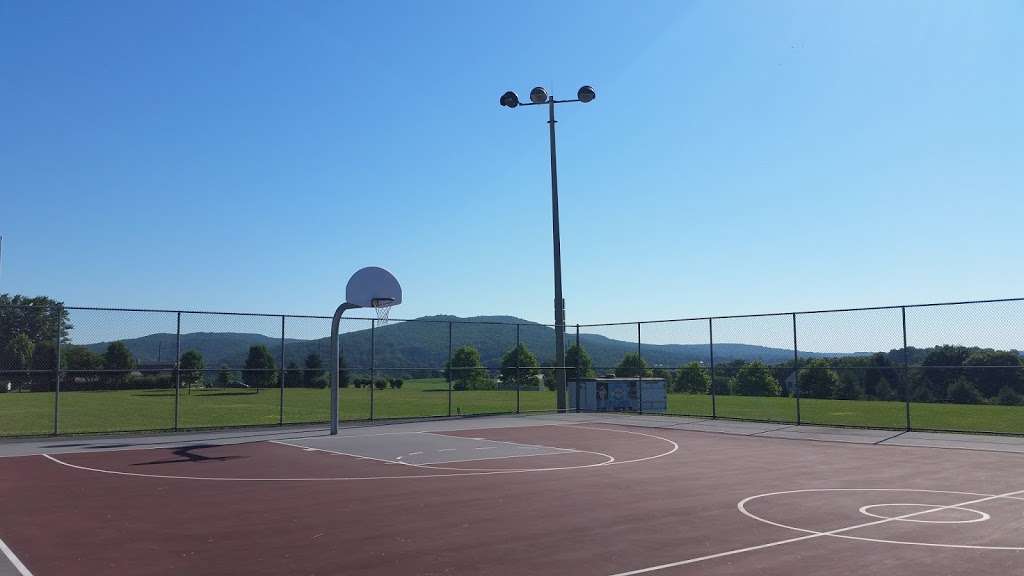 Amity Community Park | Douglassville, PA 19518, USA | Phone: (610) 689-6000