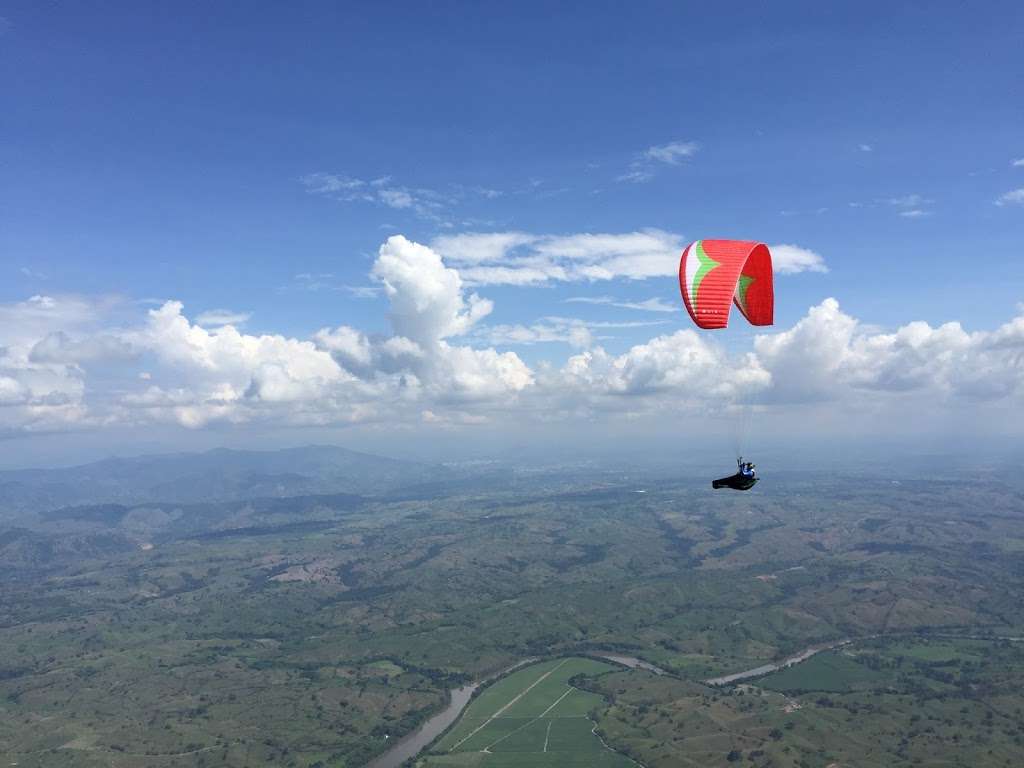 Pennsylvania Paragliding | 3961 Mountain View Dr, Danielsville, PA 18038 | Phone: (610) 392-0050