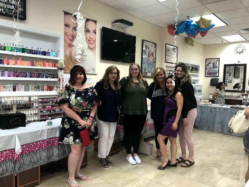 Vivis Nails & Spa1 | 1249 Melville Rd, Farmingdale, NY 11735 | Phone: (631) 396-0776